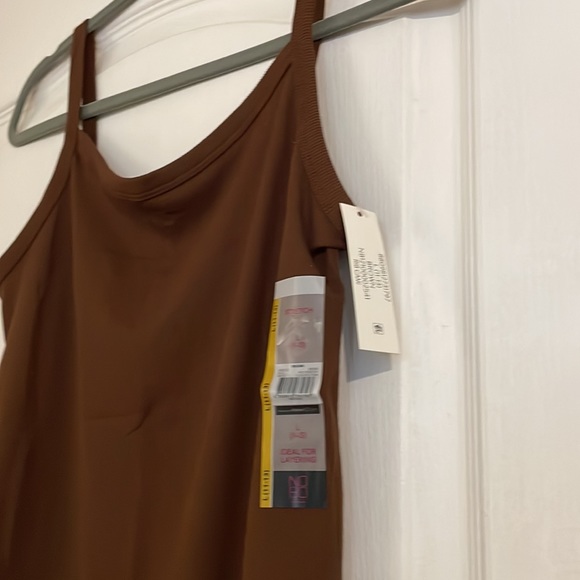 Crop Top size L super soft super stretchy new with tag - Picture 2 of 3